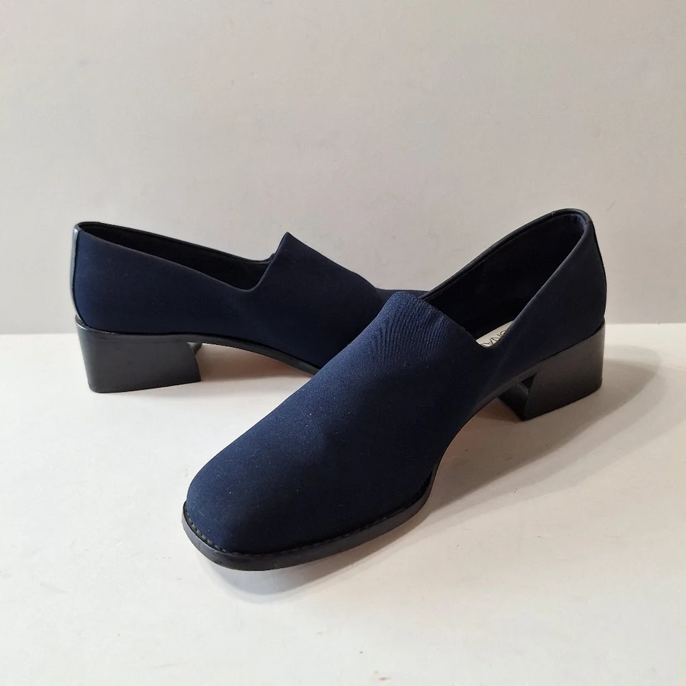 Donald Pliner Black Microfiber Business Preppy Slip On Chunky Heels Pumps Size 7